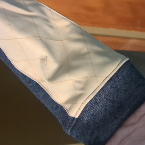 CCM* size L (unisex) sweater cross neck Boston Bruins elbow patch button front - Picture 3 of 13